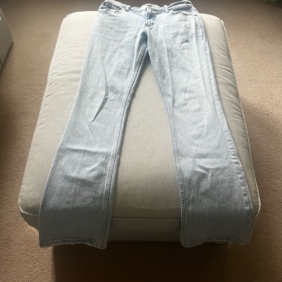 Abercrombie & Fitch Low Rise Jeans - Picture 4 of 5